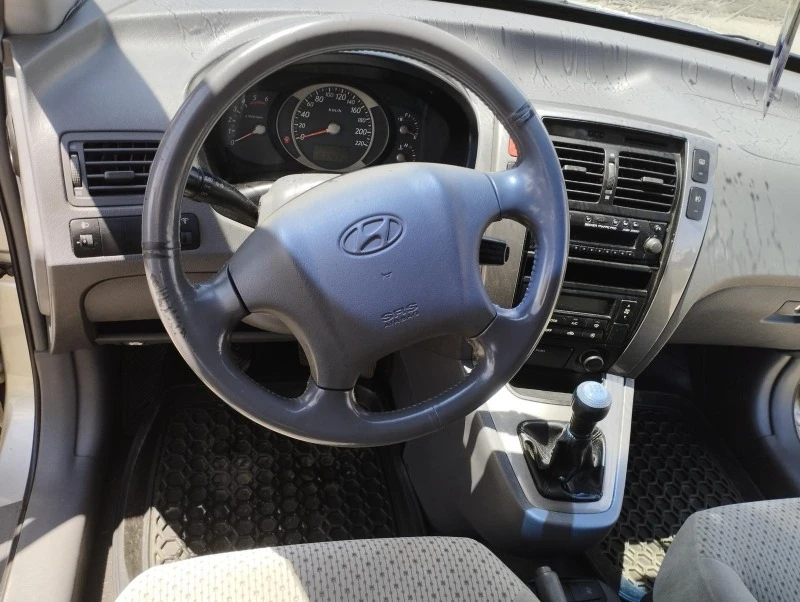 Hyundai Tucson, снимка 7 - Автомобили и джипове - 46635992