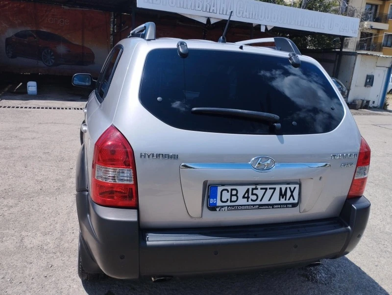 Hyundai Tucson, снимка 8 - Автомобили и джипове - 46635992