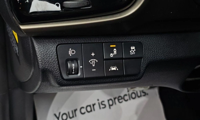 Kia Stonic Diesel 1.6 Prestige * НАЙ-ДОБРА ЦЕНА В БЪЛГАРИЯ* , снимка 14 - Автомобили и джипове - 52112540