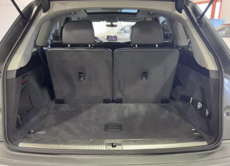 Audi Q7 АВТОКРЕДИТ, снимка 5 - Автомобили и джипове - 52749744