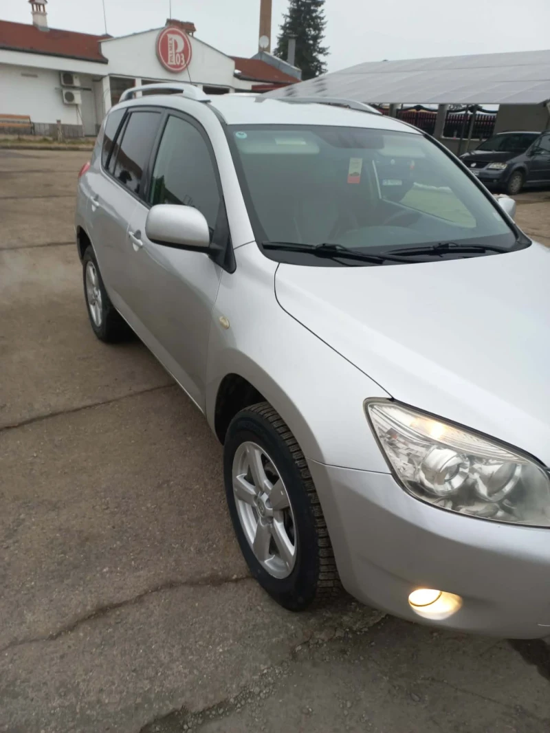 Toyota Rav4, снимка 2 - Автомобили и джипове - 53221602