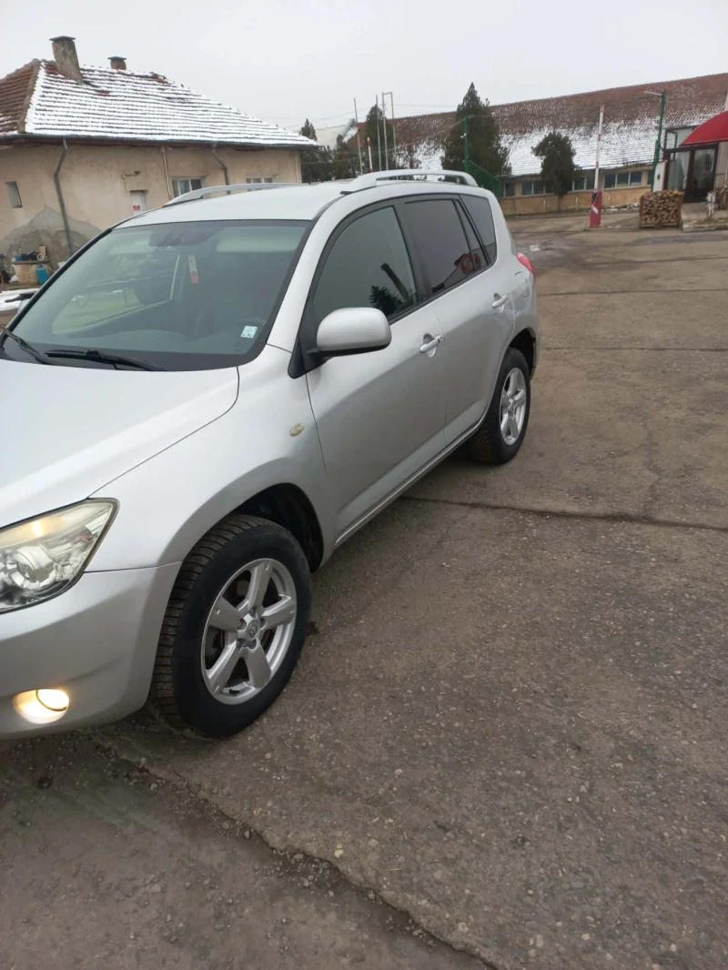 Toyota Rav4, снимка 3 - Автомобили и джипове - 53221602