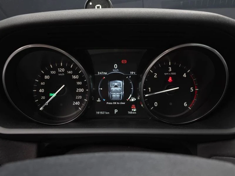 Land Rover Discovery 2.0 Automatic, снимка 8 - Автомобили и джипове - 55844115