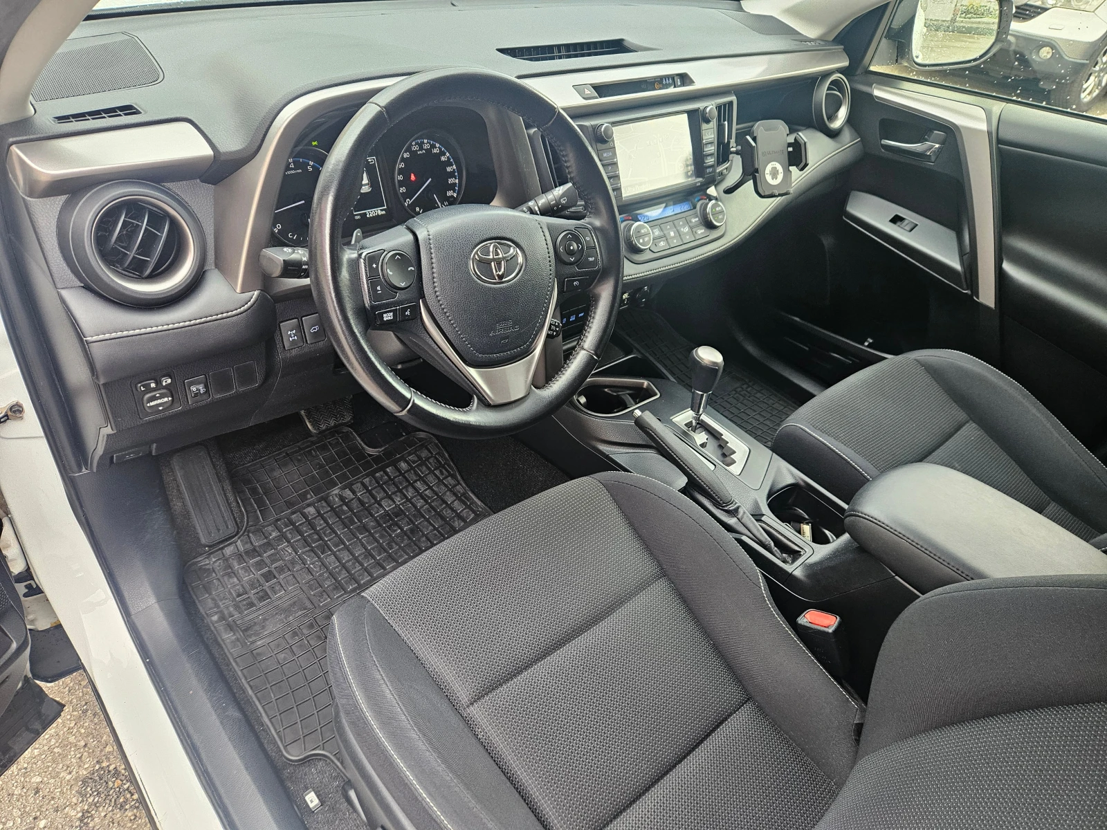 Toyota Rav4 2.0i (151hp) 4x4/AT/Dynamic - изображение 9