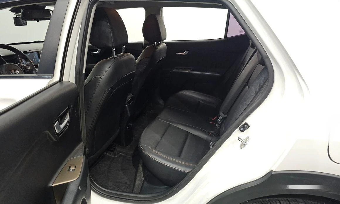 Kia Stonic Diesel 1.6 Prestige * -   *  | Mobile.bg   11