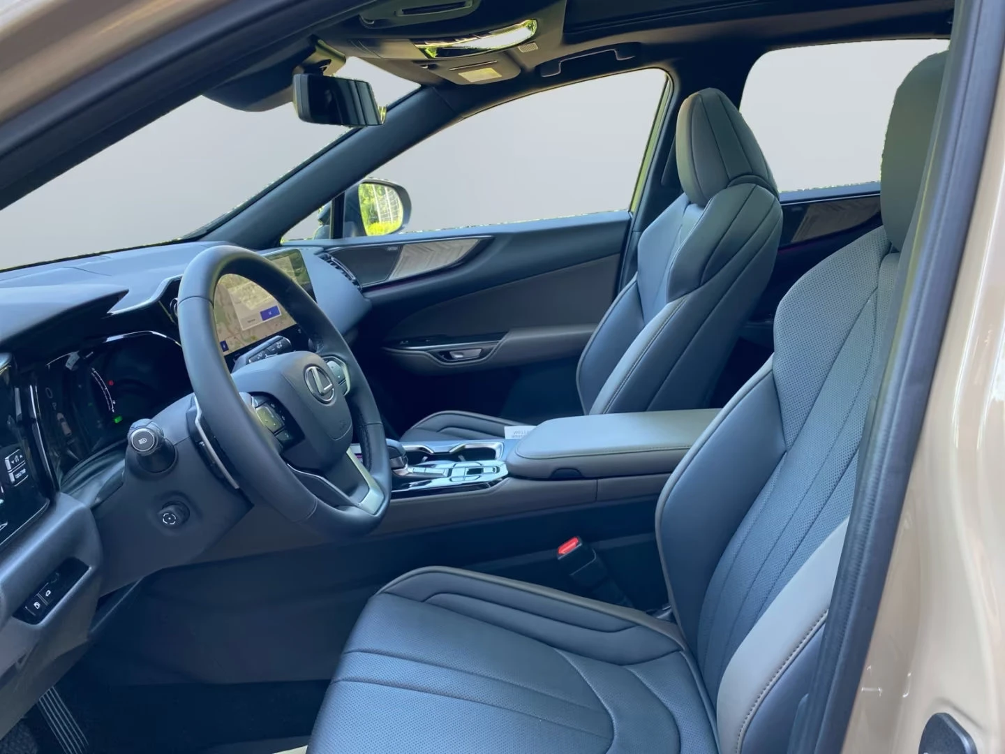 Lexus NX 350h OVERTRAIL/243HP/PANO/HUD/MARK L./360/LED/NAVI/471g - изображение 6