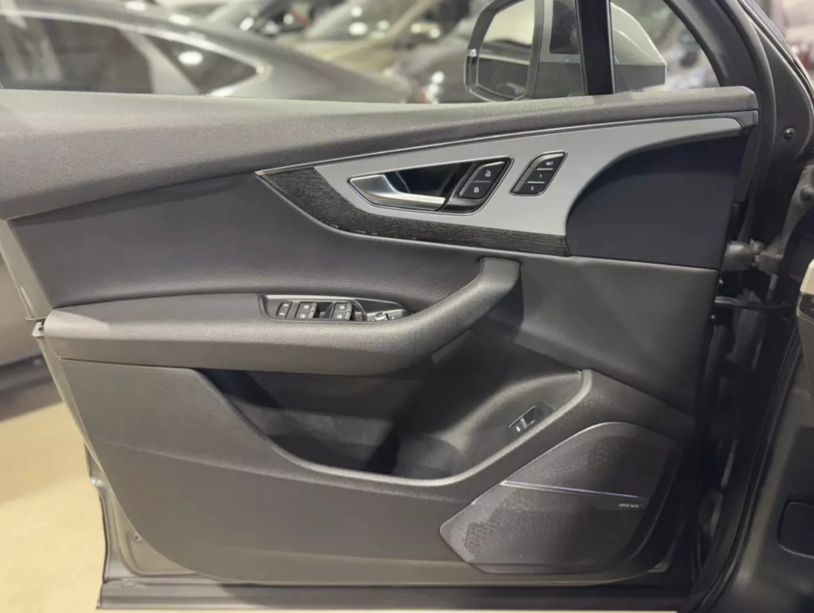 Audi Q7  | Mobile.bg   15