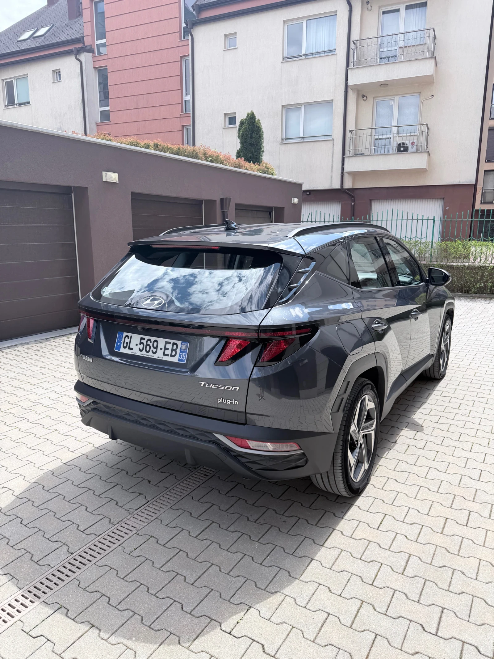 Hyundai Tucson Plug-In Hybrid AWD, снимка 4 - Автомобили и джипове - 54295609