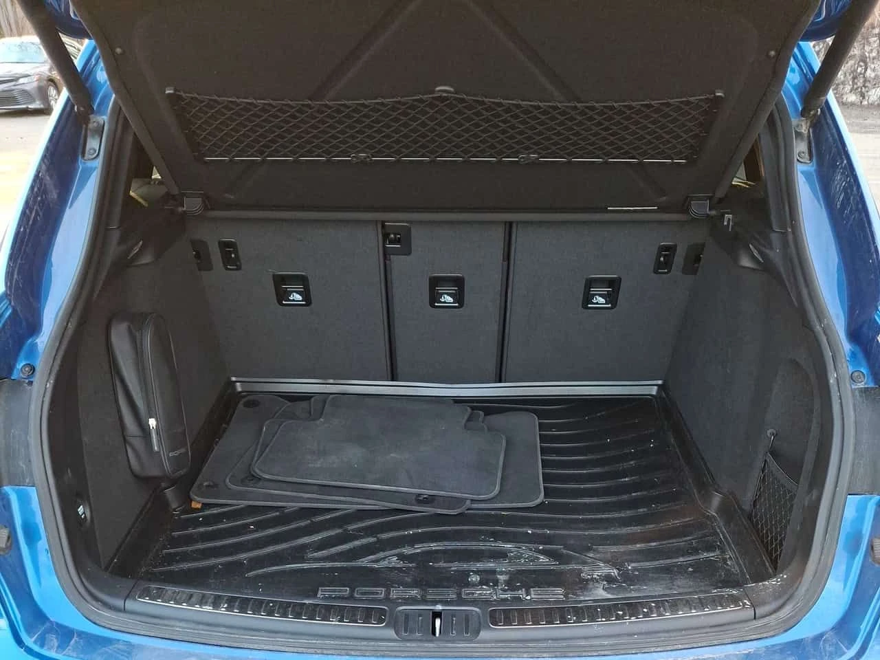 Porsche Macan * AWD * BOSE* ПОДГРЕВ* ПАНОРАМА* , снимка 11 - Автомобили и джипове - 54580941