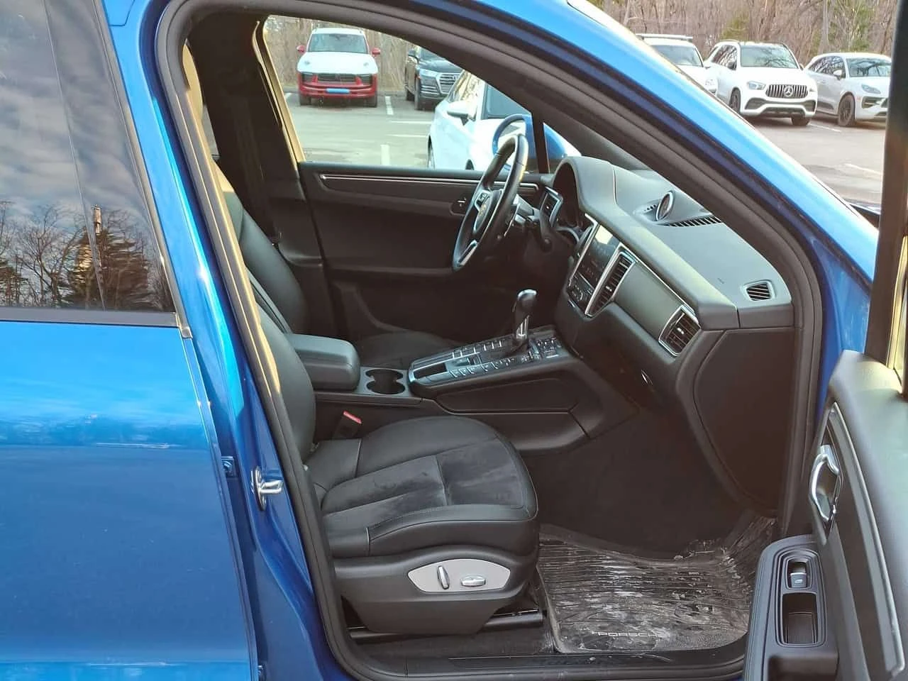 Porsche Macan * AWD * BOSE* ПОДГРЕВ* ПАНОРАМА* , снимка 13 - Автомобили и джипове - 54580941