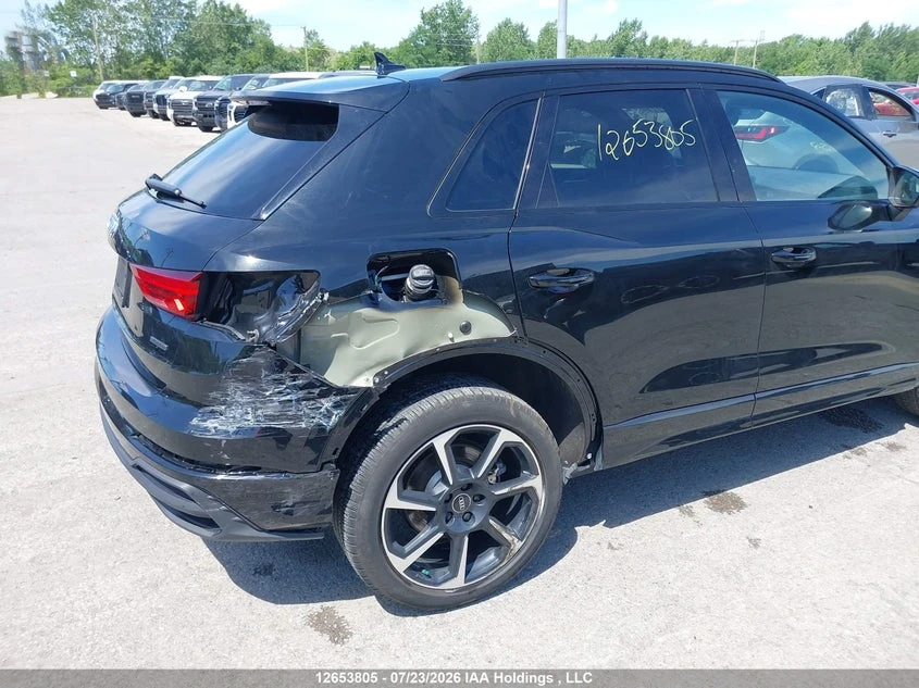 Audi Q3 TECHNIK| B&O| 360| DISS| HUD| КЛИП НА МОТОРА| , снимка 5 - Автомобили и джипове - 55539357