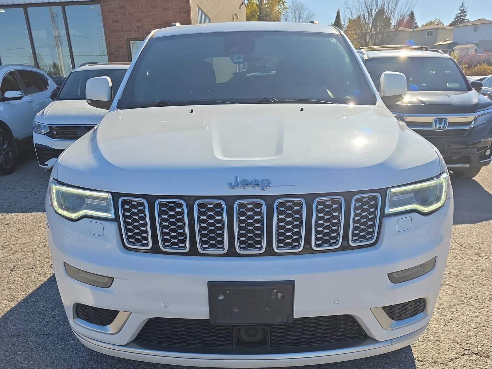 Jeep Grand cherokee * Summit * CARFAX * ОПЦИЯ ЗА ФИНАНСИРАНЕ , снимка 13 - Автомобили и джипове - 55849961