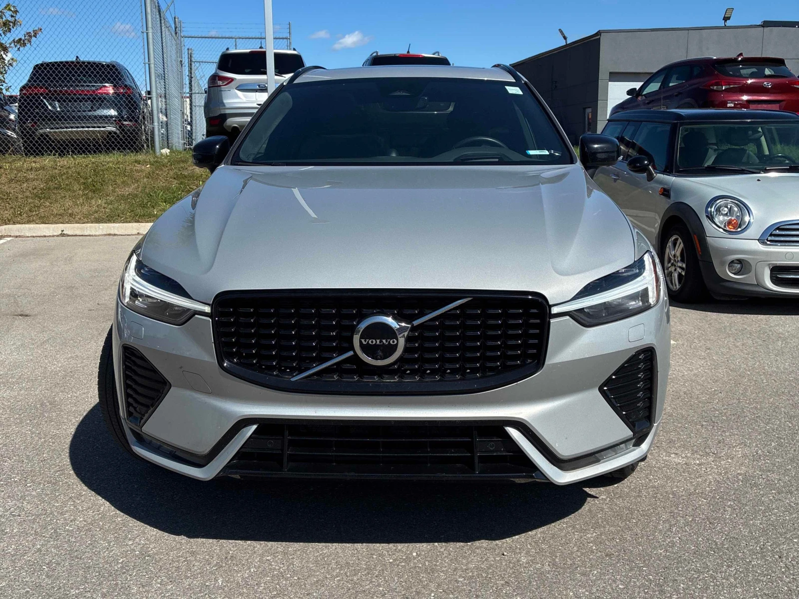 Volvo XC60 * R Design * CARFAX * ОПЦИЯ ЗА ФИНАНСИРАНЕ, снимка 6 - Автомобили и джипове - 55879762
