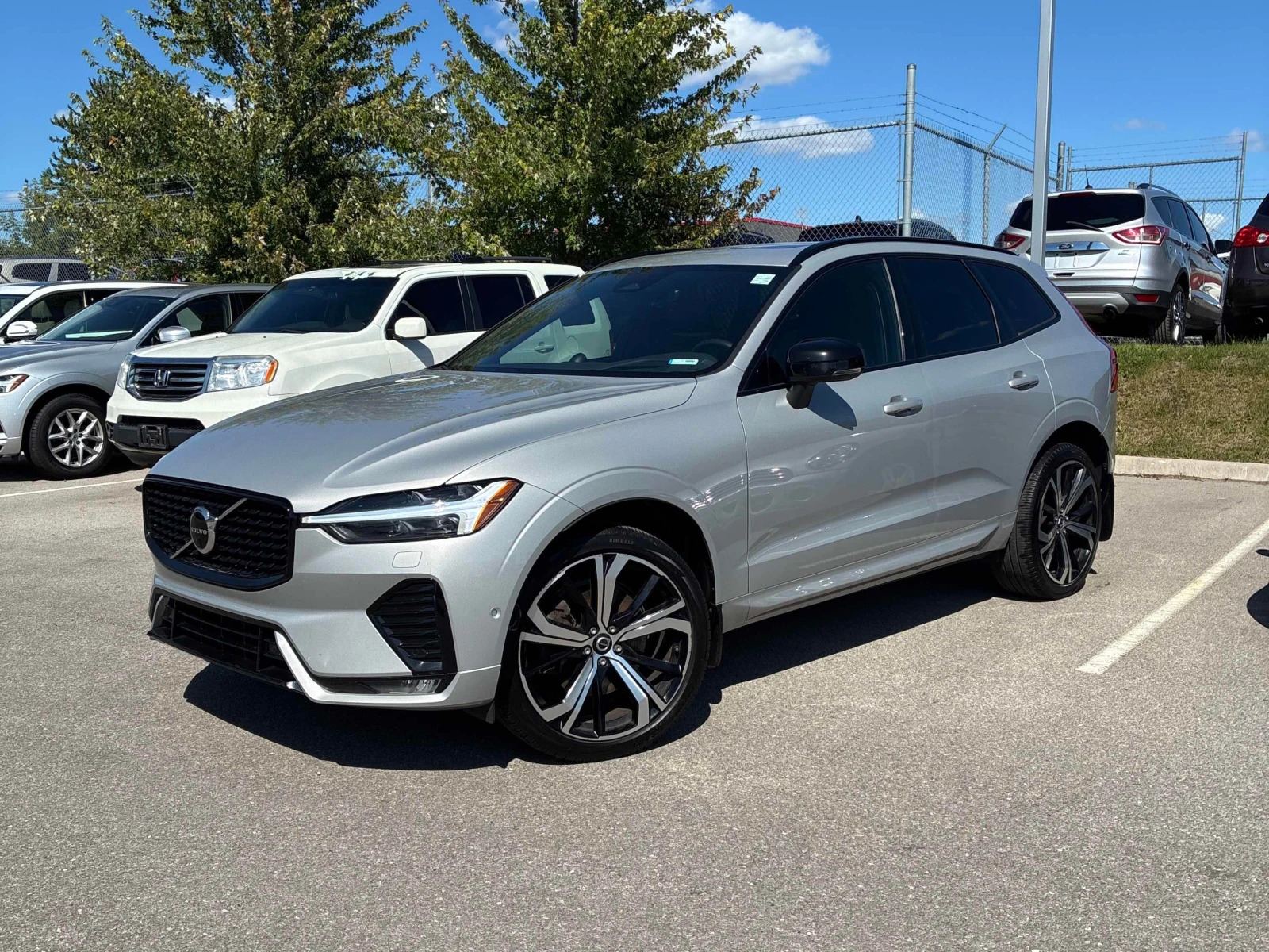 Volvo XC60 * R Design * CARFAX * ОПЦИЯ ЗА ФИНАНСИРАНЕ
