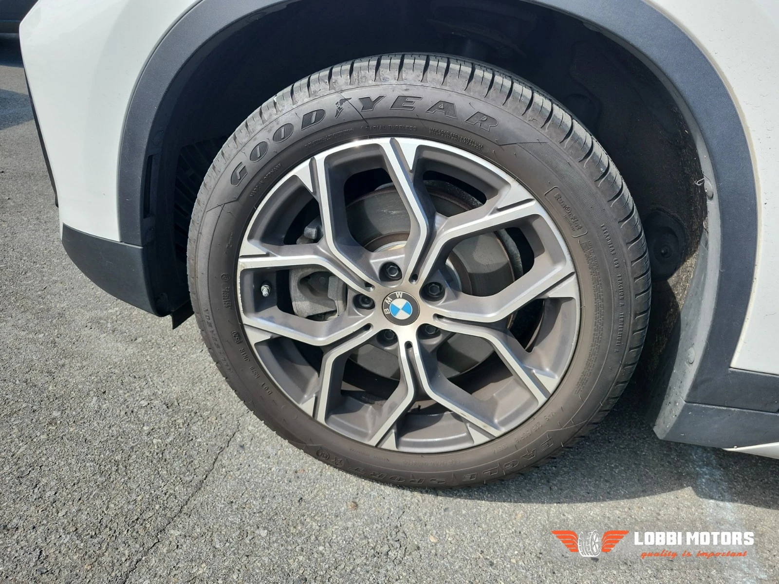 BMW X1, снимка 6 - Автомобили и джипове - 55928857