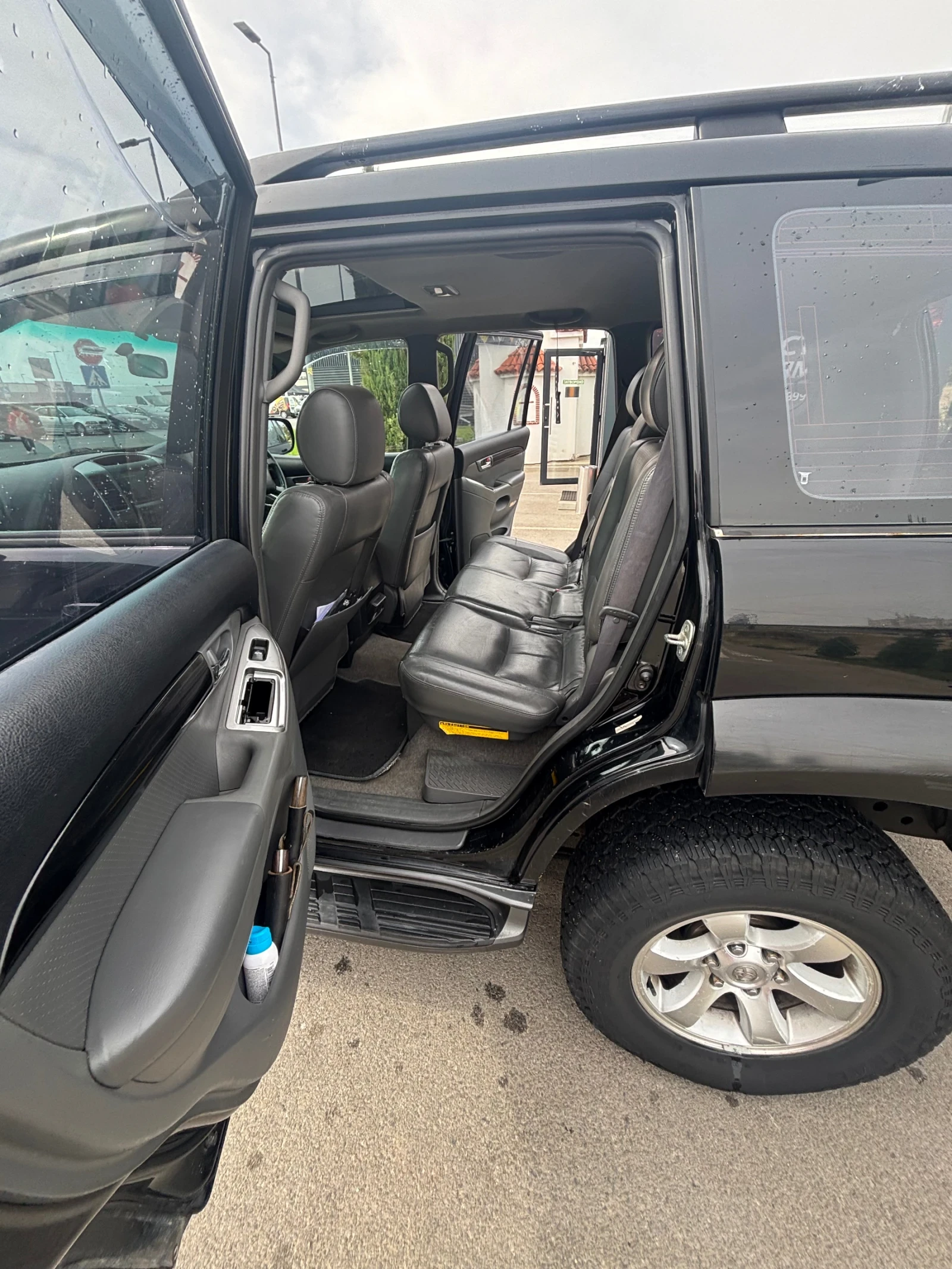 Toyota Land cruiser, снимка 10 - Автомобили и джипове - 56257457
