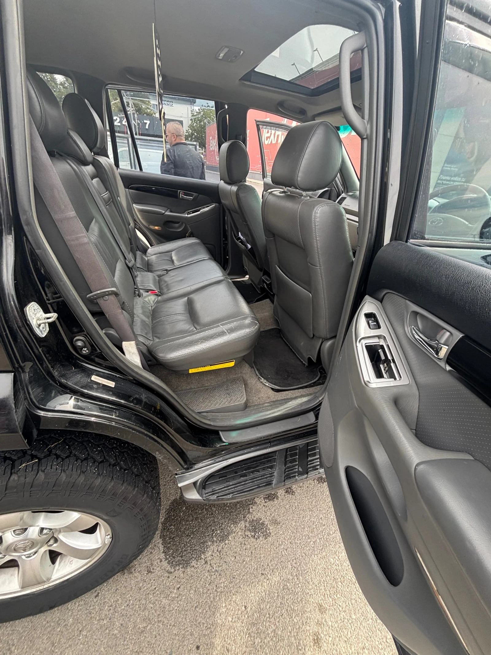 Toyota Land cruiser, снимка 12 - Автомобили и джипове - 56257457
