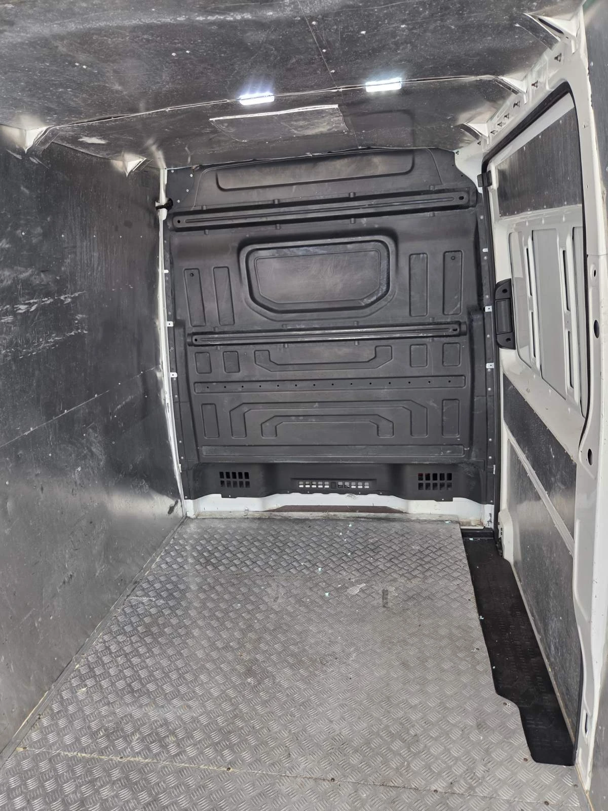 Man TGE 2.0 TDi, 3.180 ExtraLong 14.5������ | Mobile.bg � ����������� 6