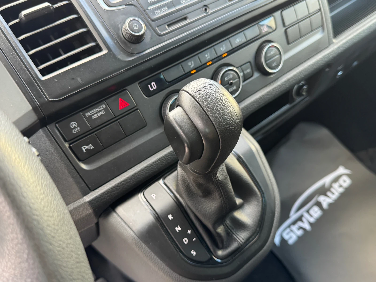 VW Caravelle 2.0TDI DSG 8+ 1 �����-���!! | Mobile.bg � ����������� 13