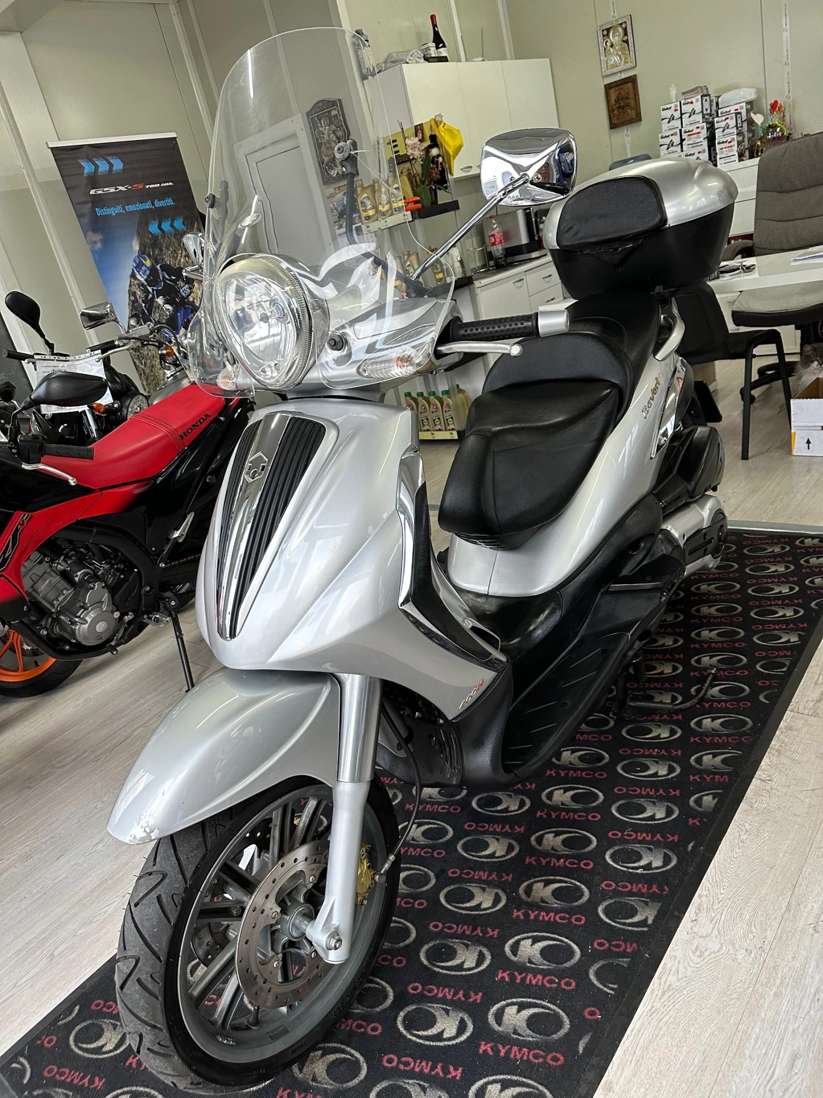 Piaggio Beverly 400 Tourer 2008г. - изображение 7