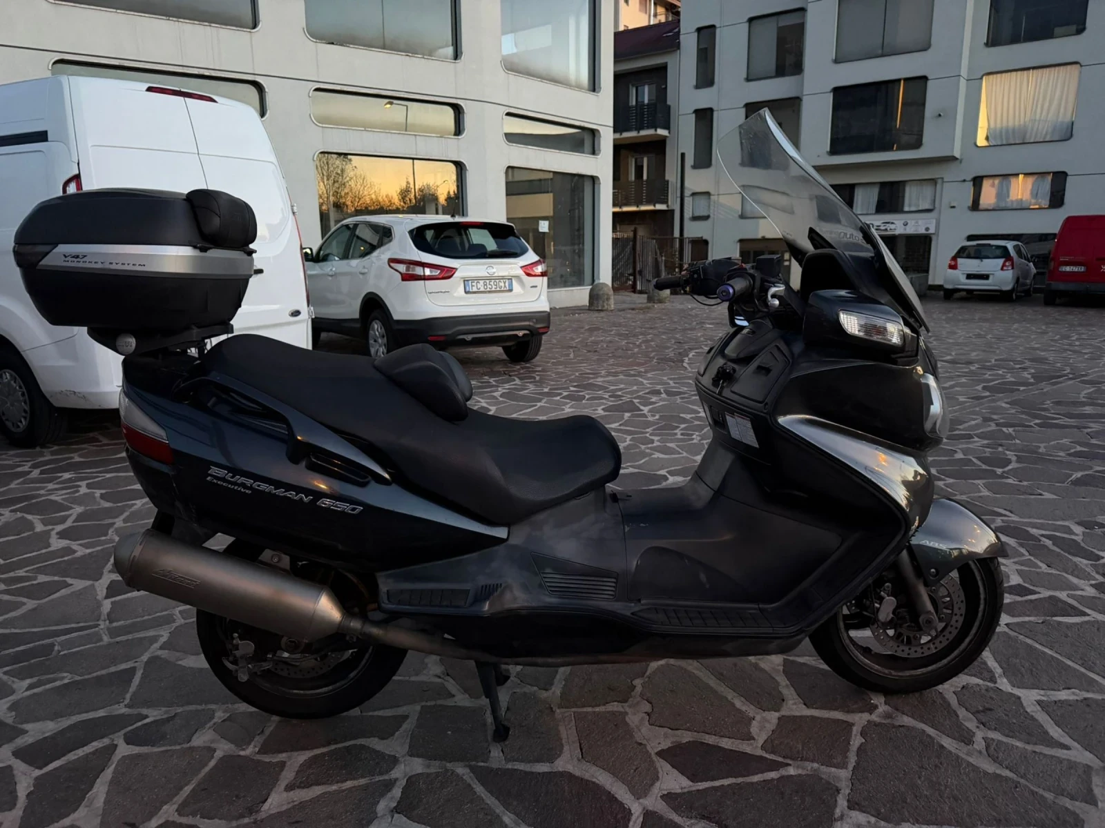 Suzuki Burgman Exekutive ����� ������� ������ ��������� | Mobile.bg � ����������� 11
