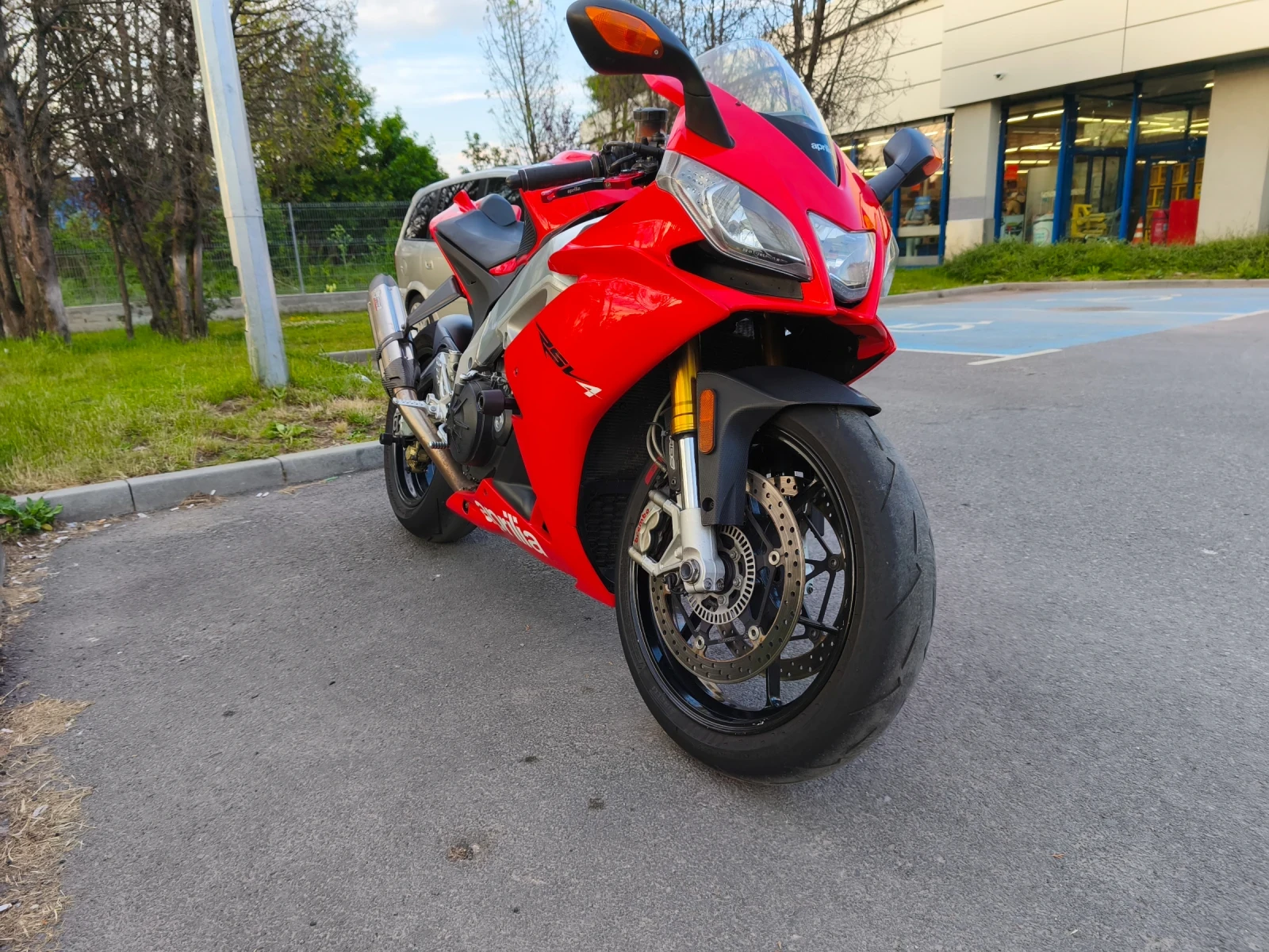 Aprilia RSV4
