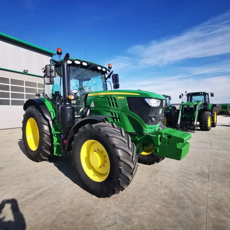 Трактор John Deere 6155R  осигурен лизинг с 3, 3% годишна лихва , снимка 1 - Селскостопанска техника - 43596624