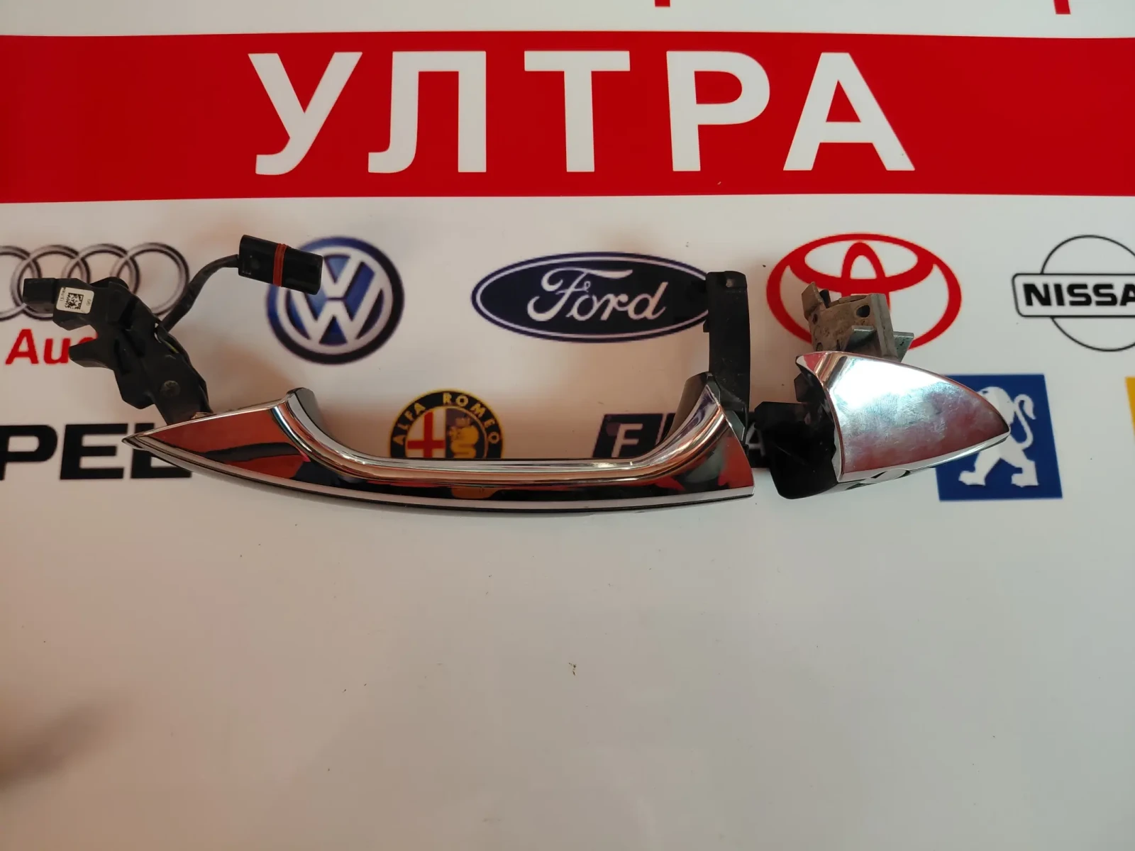 A2047661925 Външна дръжка за Mercedes-Benz CLS  W218, снимка 3 - Части - 56007051