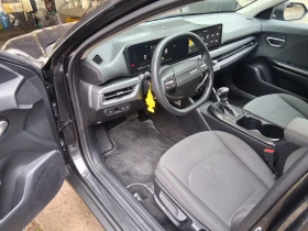 Kia K4 LX 2.0i  18 500км, снимка 13