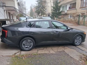 Kia K4 LX 2.0i  18 500км, снимка 4