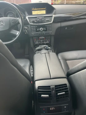 Mercedes-Benz E 350 Седан, снимка 7