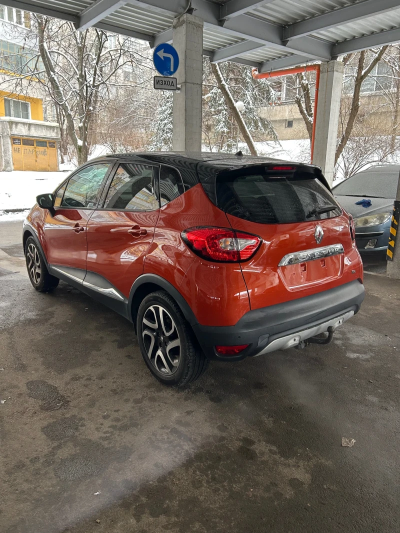 Renault Captur 0.900 i 90 кс, снимка 3 - Автомобили и джипове - 52998470