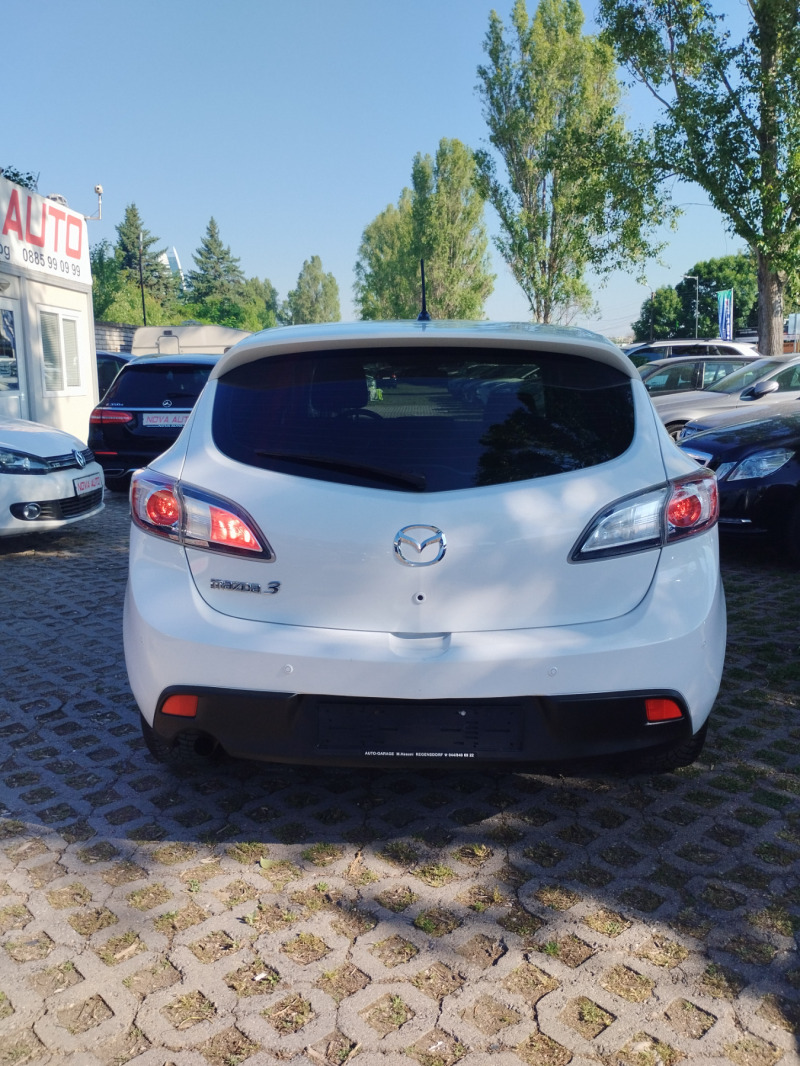 Mazda 3 1.6 бензин , снимка 6 - Автомобили и джипове - 46115498