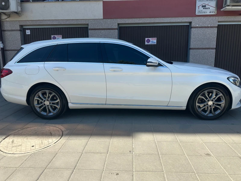 Mercedes-Benz C 220 * BLUE TEC* AVANTGARDE * SPORT* , снимка 4 - Автомобили и джипове - 46536381