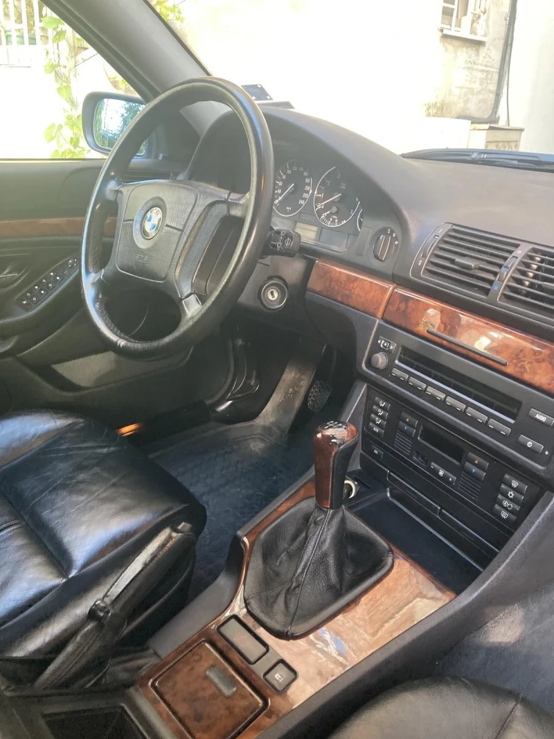 BMW 520 M54b22, снимка 1 - Автомобили и джипове - 48400429