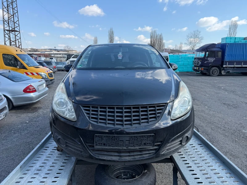 Opel Corsa 1.0i Климатик, снимка 3 - Автомобили и джипове - 49230863