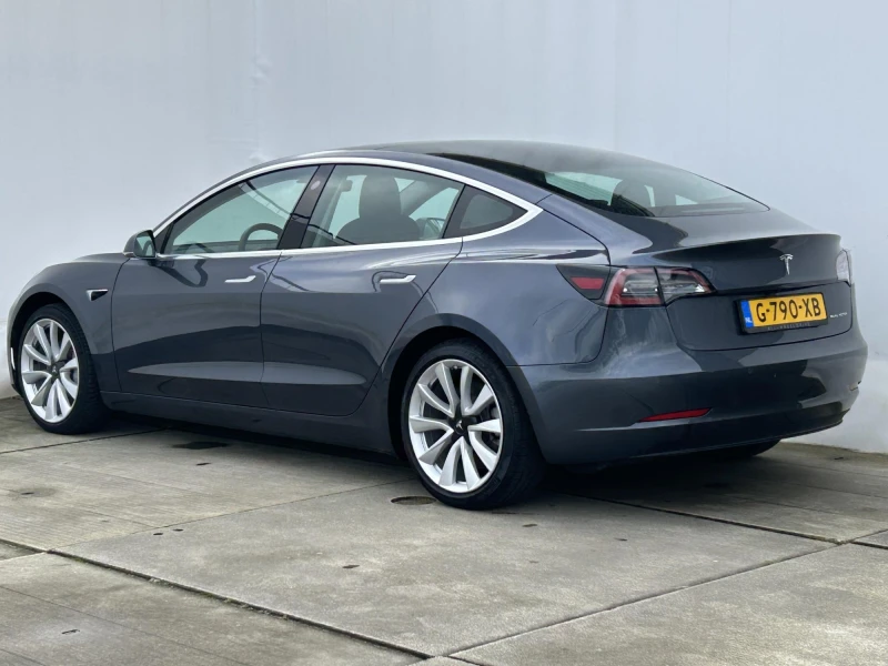 Tesla Model 3 LONG RANGE, снимка 8 - Автомобили и джипове - 49407727