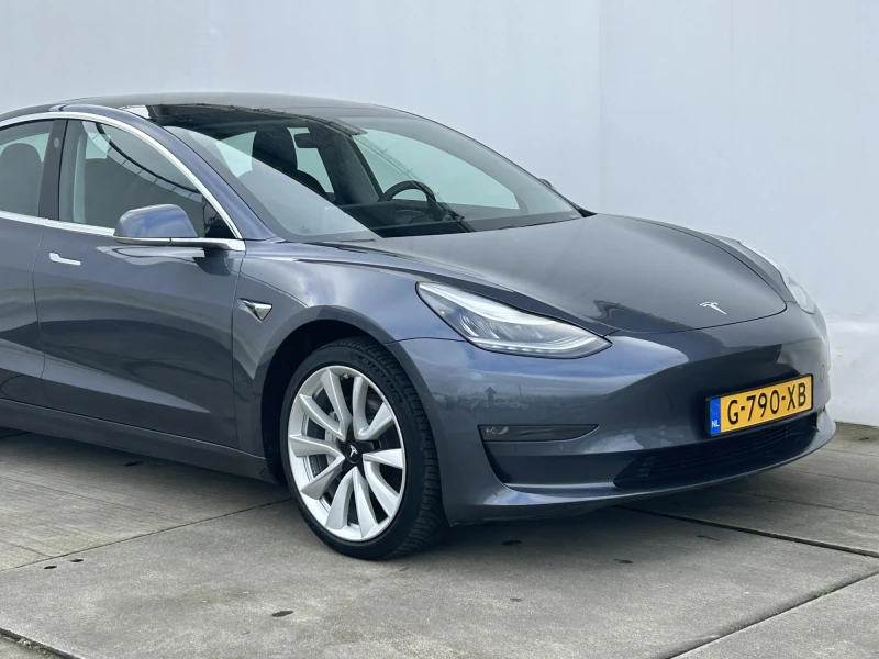 Tesla Model 3 LONG RANGE, снимка 3 - Автомобили и джипове - 49407727