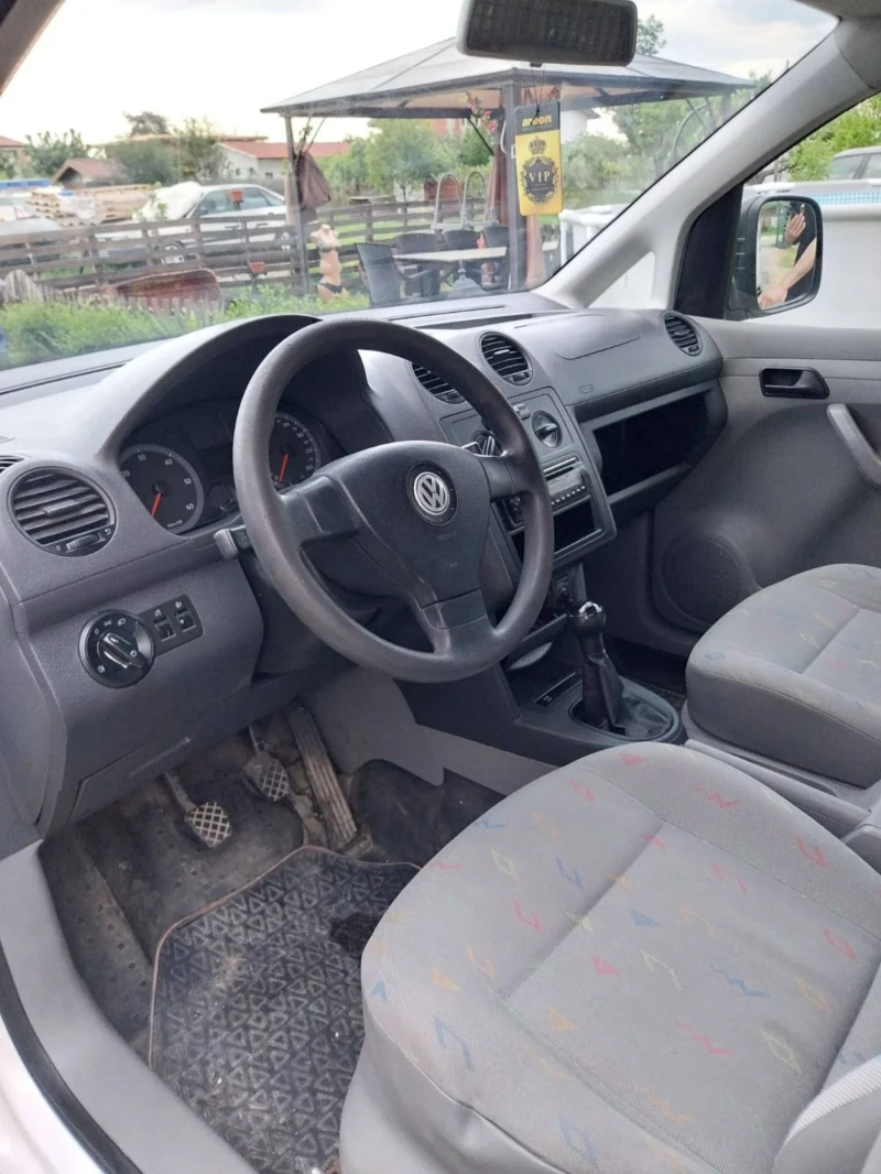 VW Caddy 2.0 SDI, снимка 7 - Автомобили и джипове - 52676351