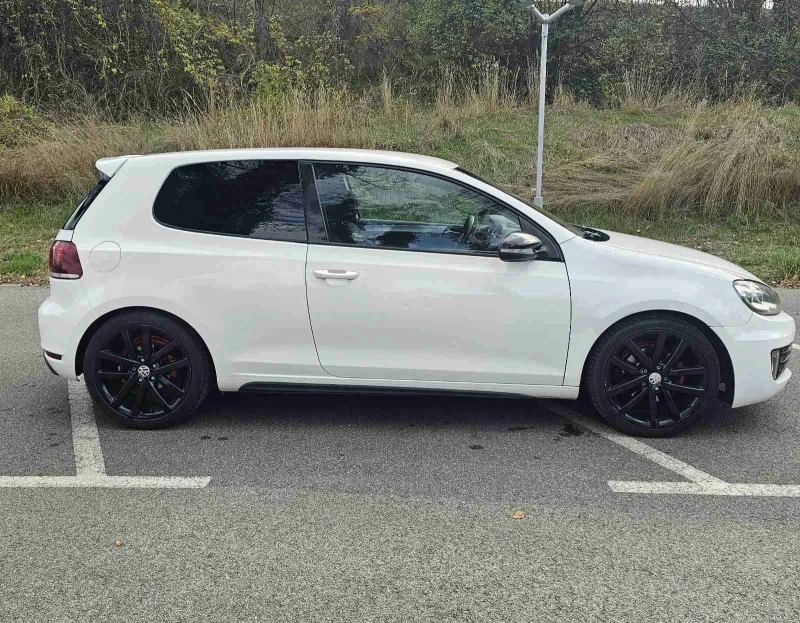 VW Golf, снимка 7 - Автомобили и джипове - 52409383
