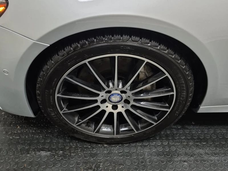 Mercedes-Benz E 350 * CARFAX * БЕЗ ПЪРВОНАЧАЛНА ВНОСКА, снимка 15 - Автомобили и джипове - 52778705