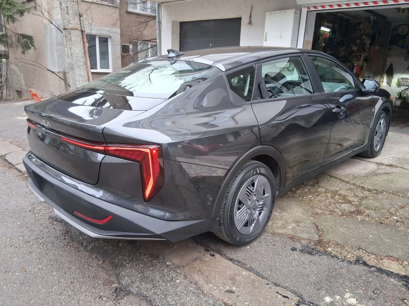 Kia K4 LX 2.0i  18 500км, снимка 6 - Автомобили и джипове - 52894510