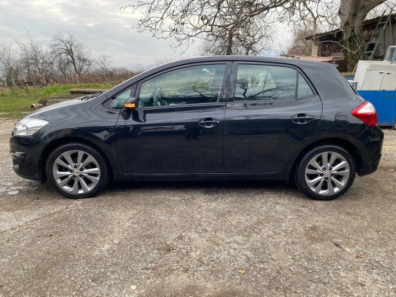 Toyota Auris 1.6 Executive  АВТОМАТИК , снимка 4 - Автомобили и джипове - 52866811