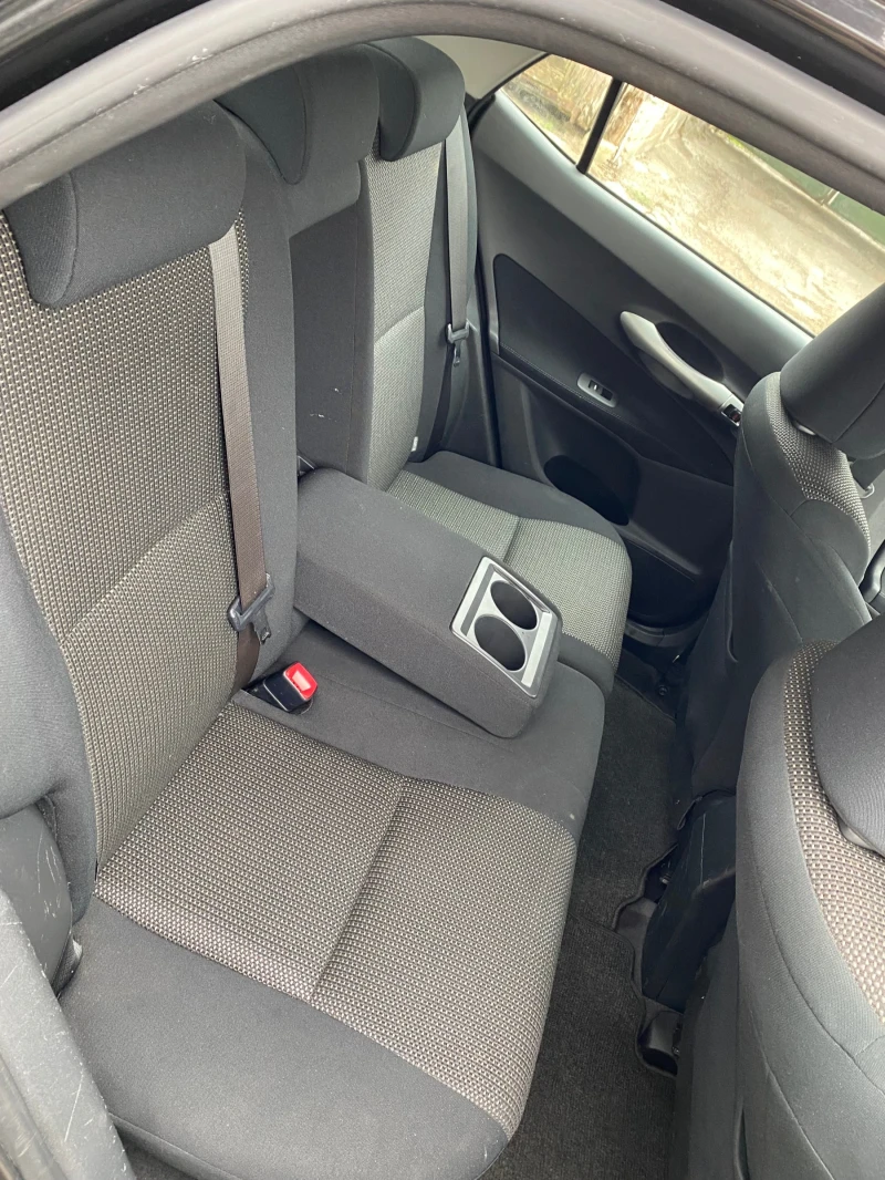 Toyota Auris 1.6 Executive  АВТОМАТИК , снимка 11 - Автомобили и джипове - 52866811