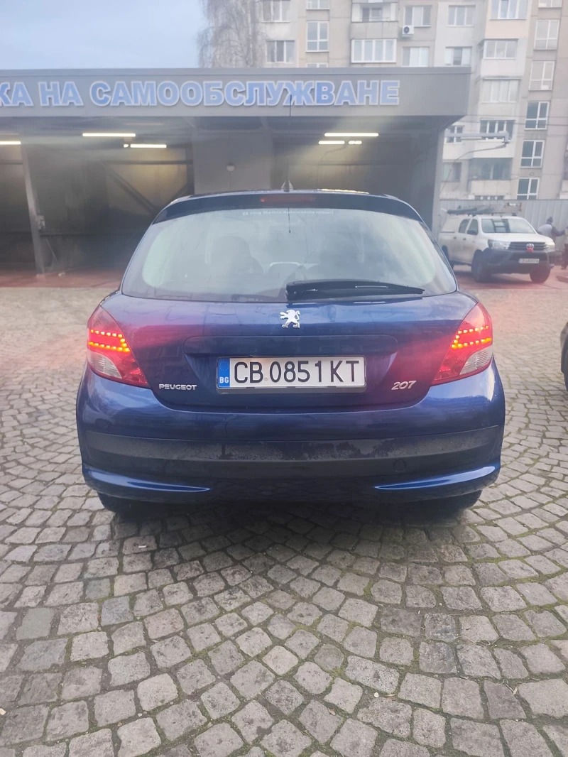 Peugeot 207 2010г., снимка 7 - Автомобили и джипове - 53348381