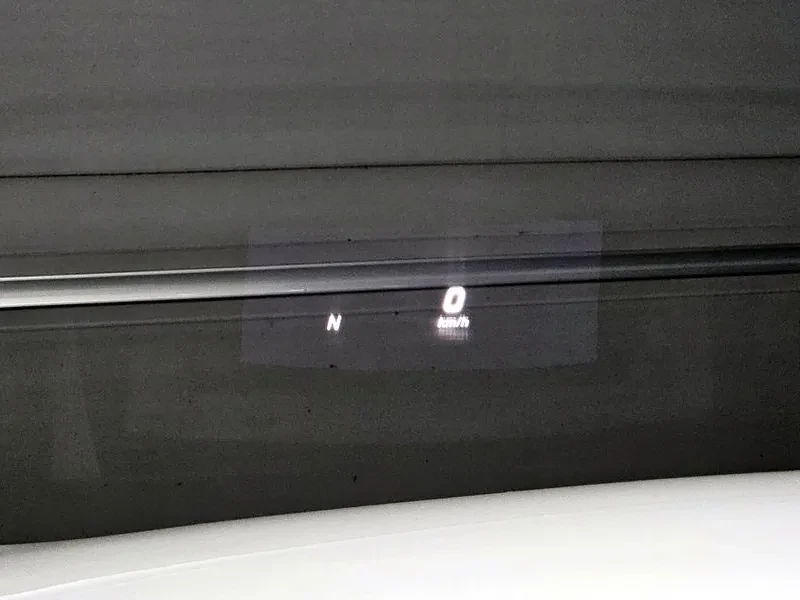 Mercedes-Benz E 200, снимка 15 - Автомобили и джипове - 52692707