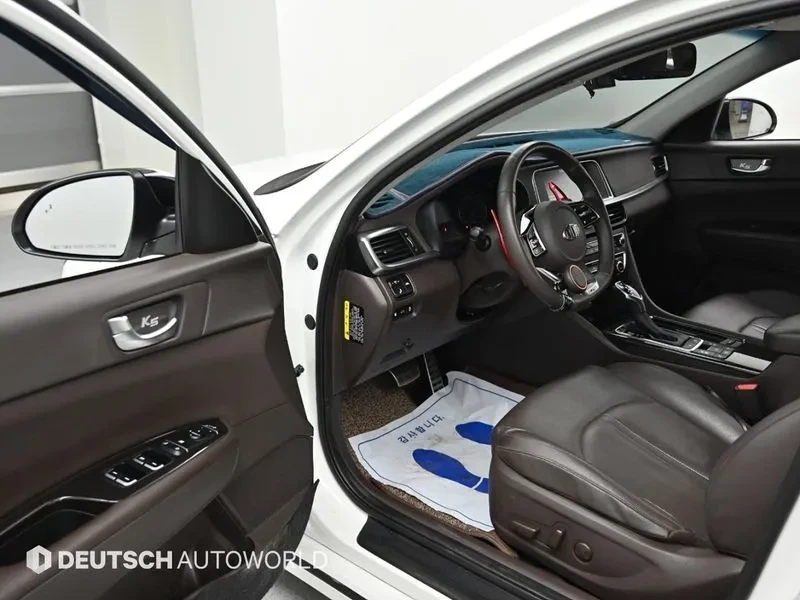 Kia K5 2.0 Noblesse - САМО 30% АВАНС, снимка 11 - Автомобили и джипове - 55796064