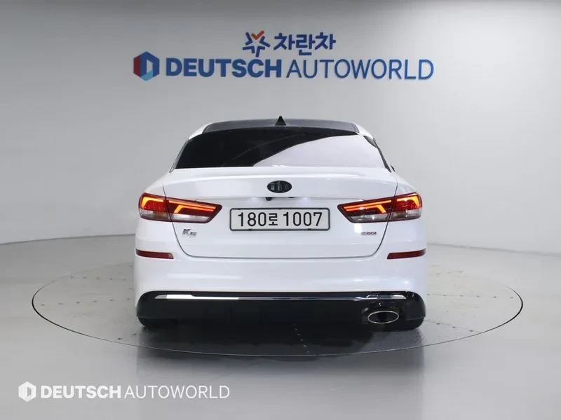 Kia K5 2.0 Noblesse - САМО 30% АВАНС, снимка 4 - Автомобили и джипове - 55796064
