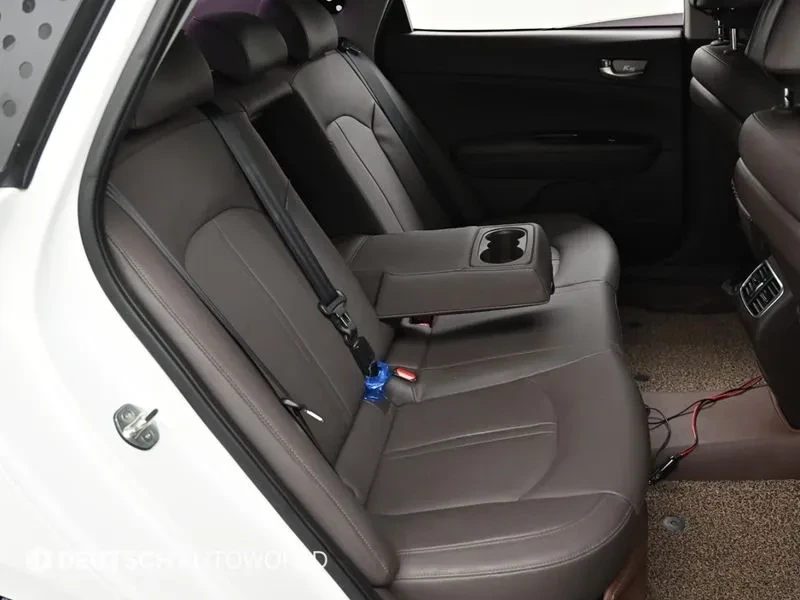 Kia K5 2.0 Noblesse - САМО 30% АВАНС, снимка 12 - Автомобили и джипове - 55796064