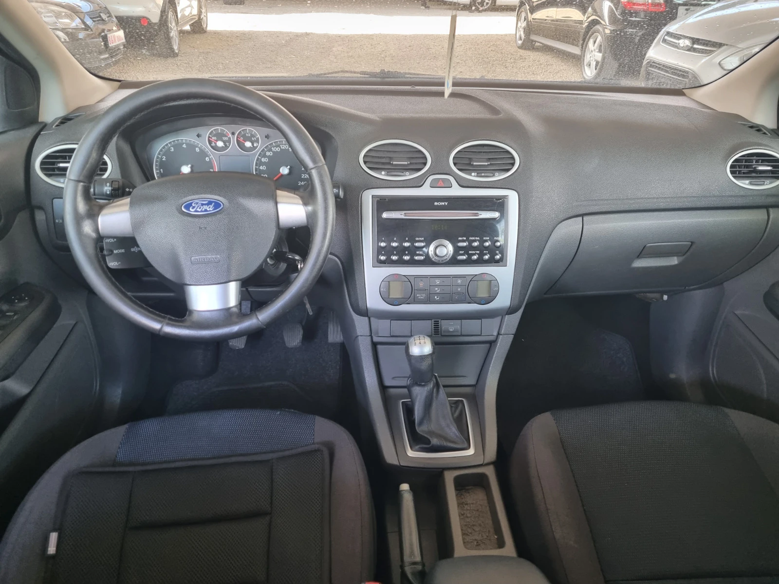 Ford Focus 1.6i - изображение 10